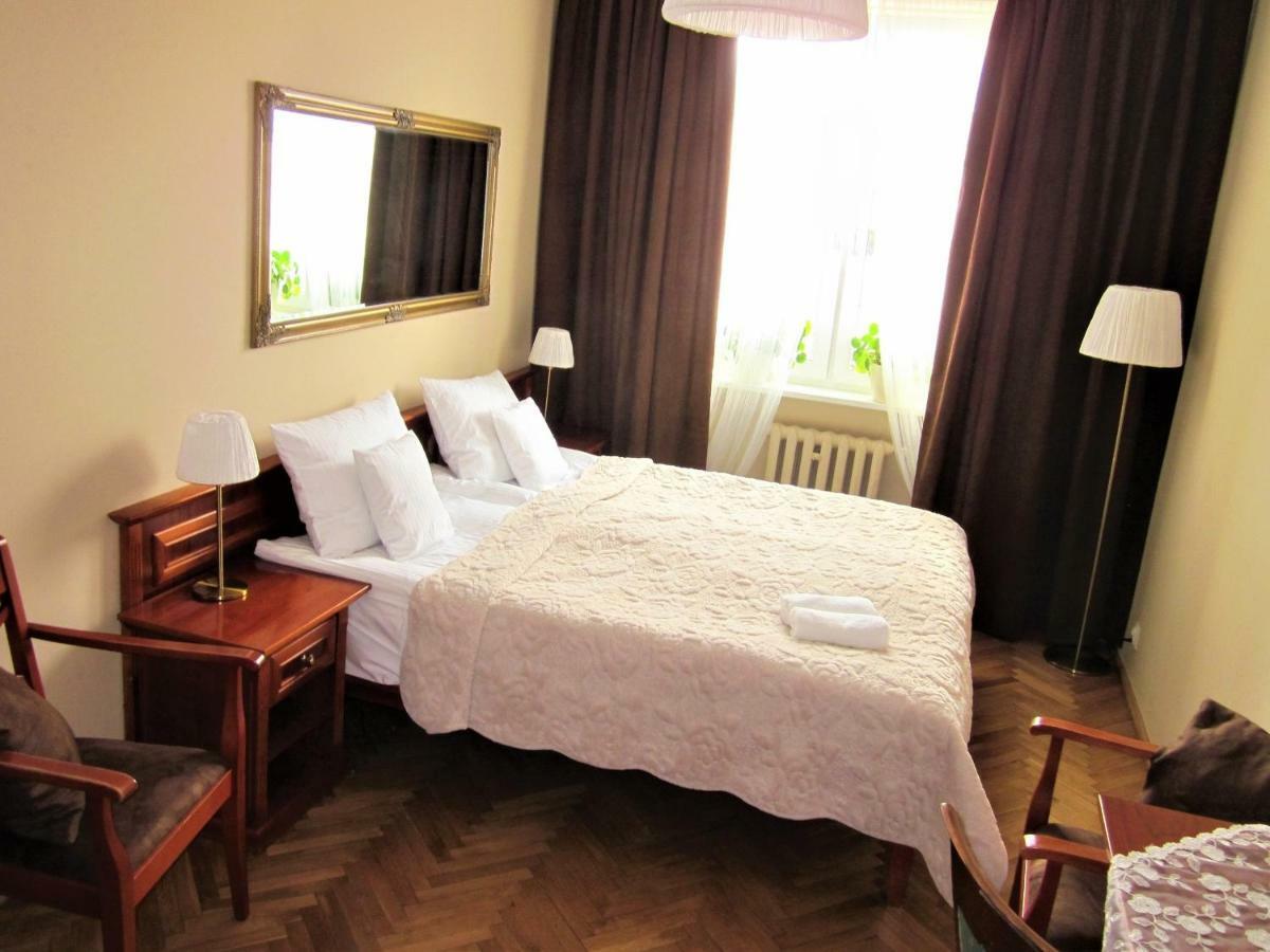 Centrum, 700M Do Plazy - 2 Sypialnie, Salon, Balkon, Bezplatny Parking, Gdynia Exterior photo